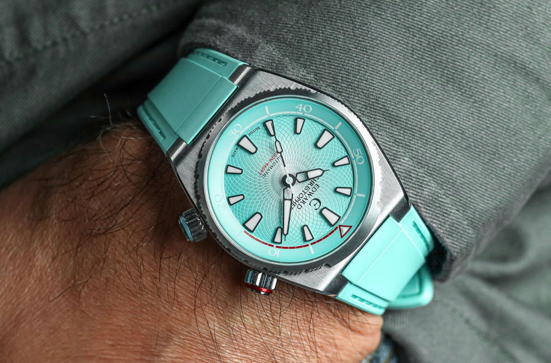 Ripple Special Edition mirrored dial with violet coloured leaf hands