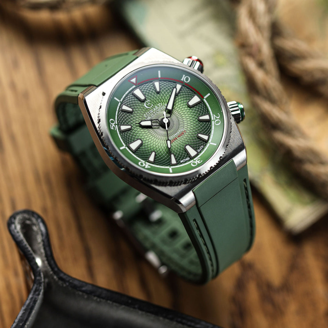 Forest green Manta sports & dive watch on wooden table